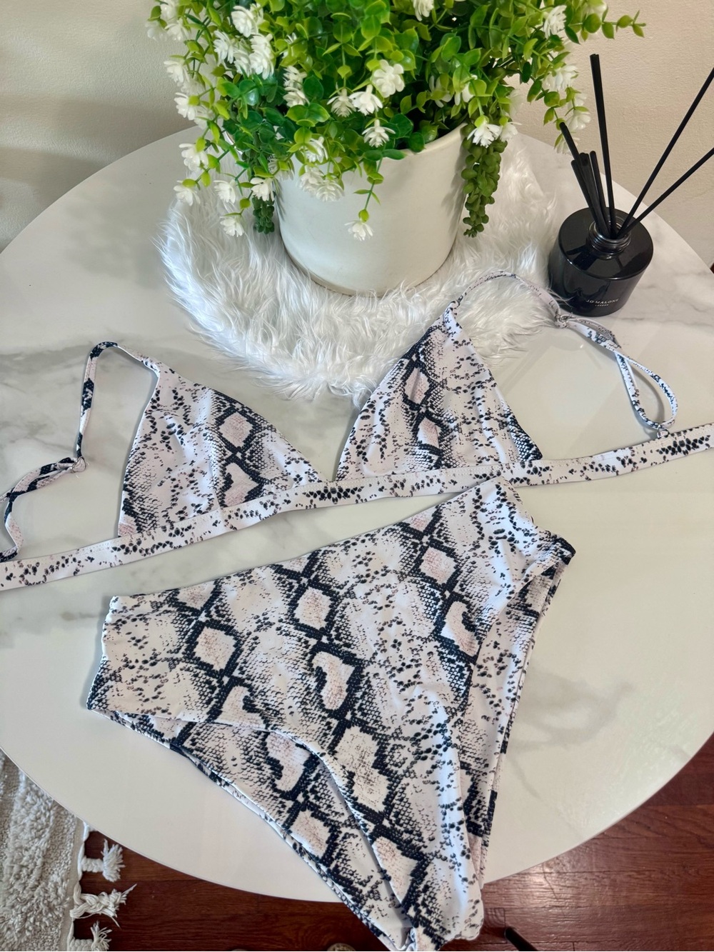 Cupshe Snakeskin Print Triangle Bikini Set - Black & White - M